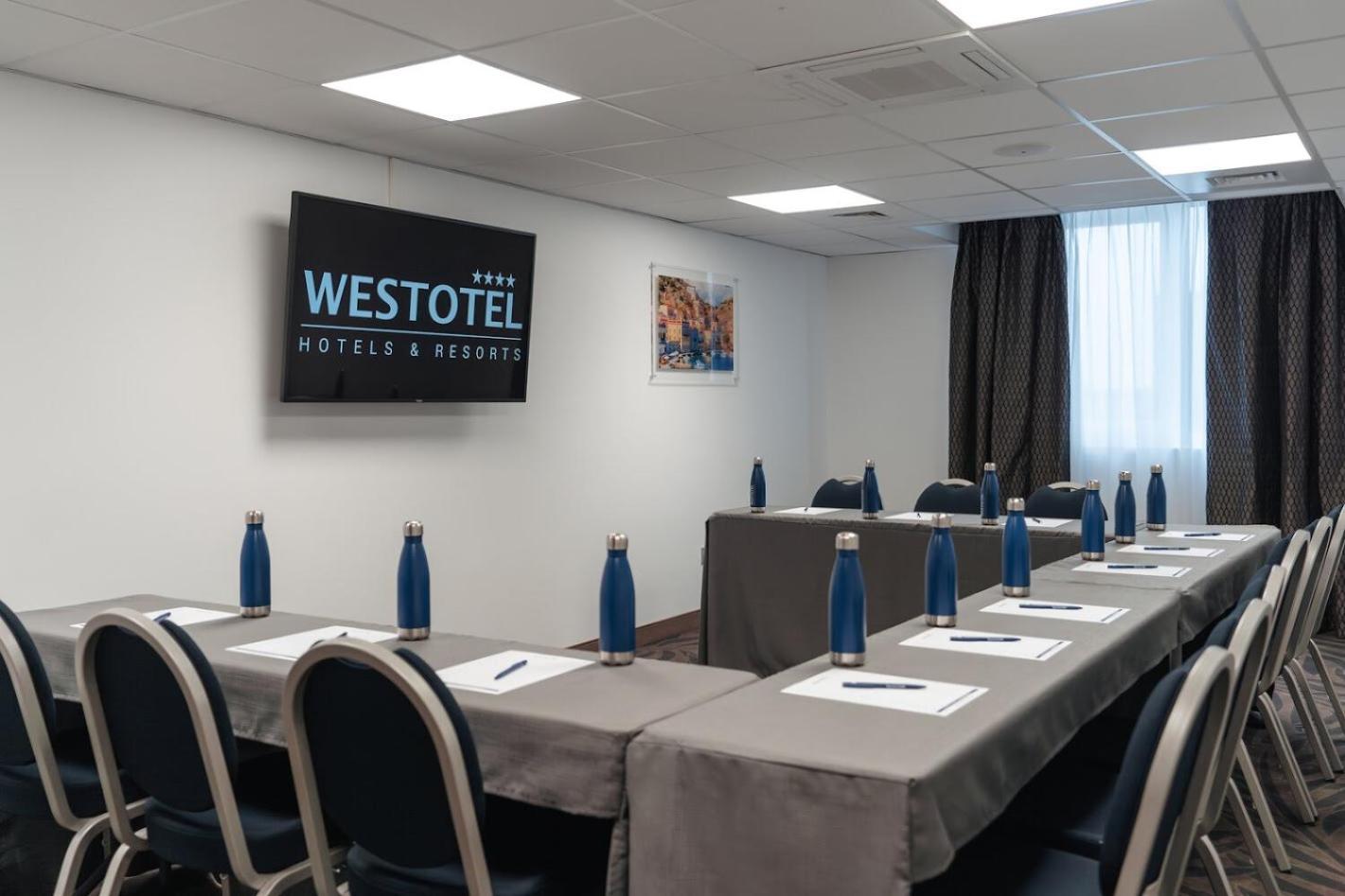 Westotel Taverny - Paris Val-D'Oise Kültér fotó