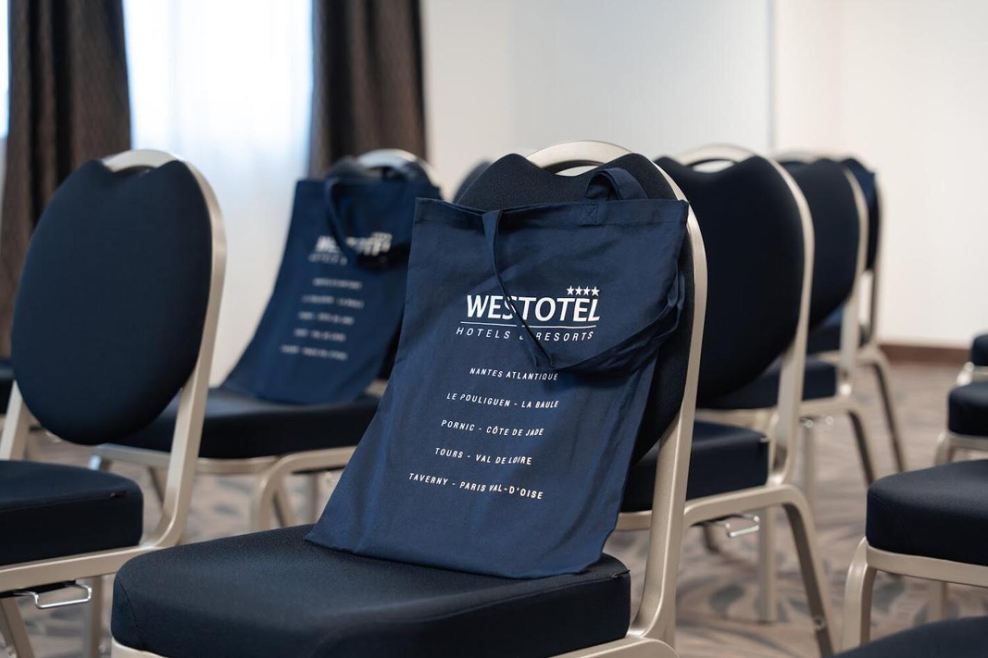 Westotel Taverny - Paris Val-D'Oise Kültér fotó